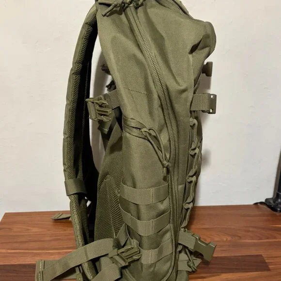 HIGHLAND TACTICAL Foxtrot backpack + Added items Lot - Picture 5 of 14